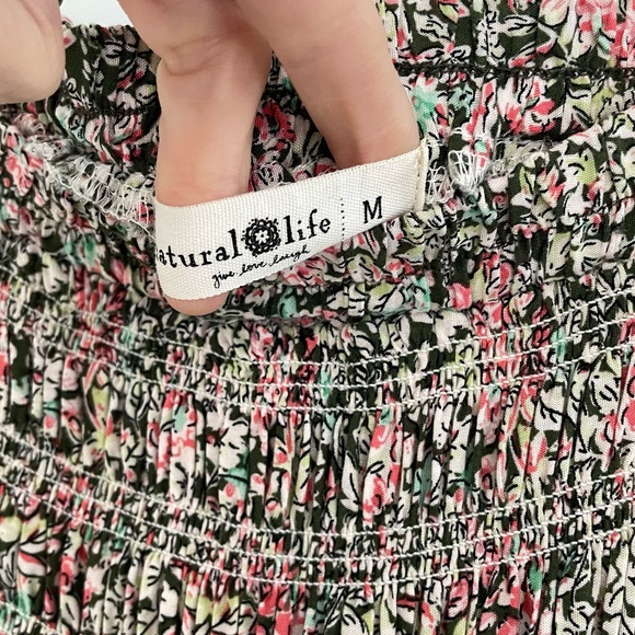 NATURAL LIFE Pink and Green Floral Maxi
Skirt Smocked Waist Flowy Boho Hippie. 1 - Picture 3 of 9